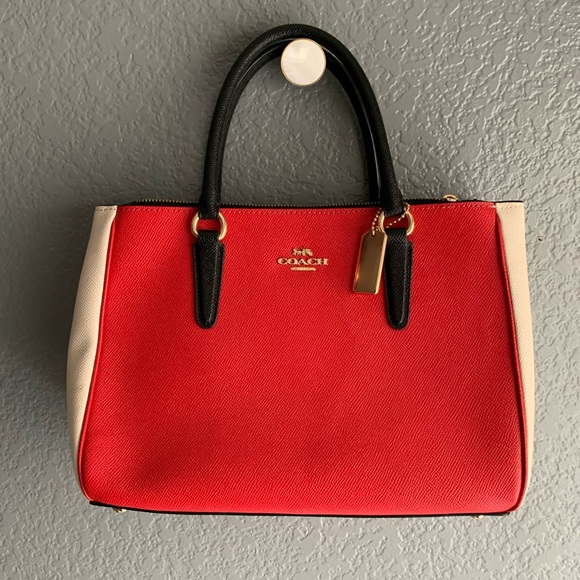 Purses - Picture 3 of 6